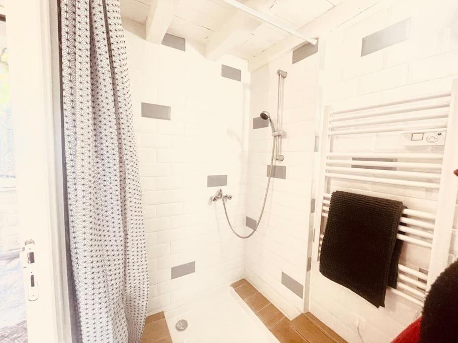 Evasion Urbaine**** Apartment Nimes Ngoại thất bức ảnh